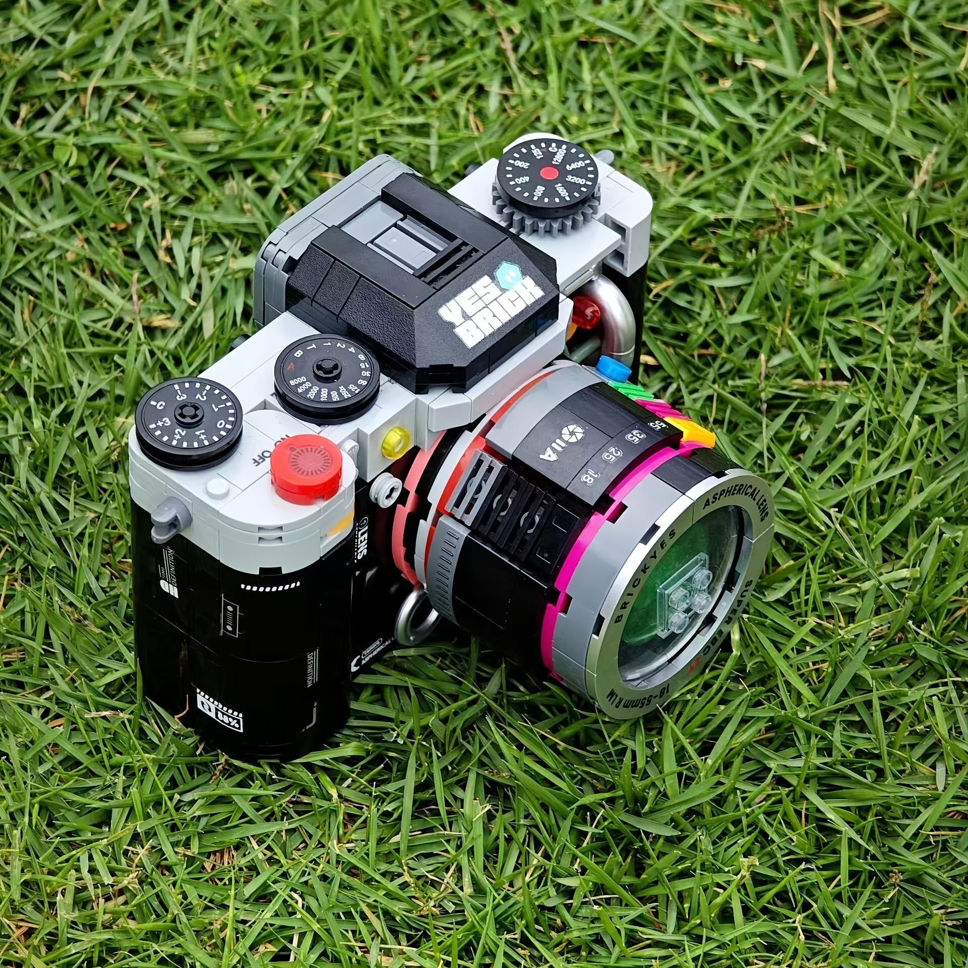 ANALOGOVÉ FOTOAPARÁTY | 556 dílků