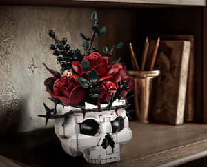 RED ROSE BOUQUET IN A SKULL HALLOWEEN | 1101 pieces