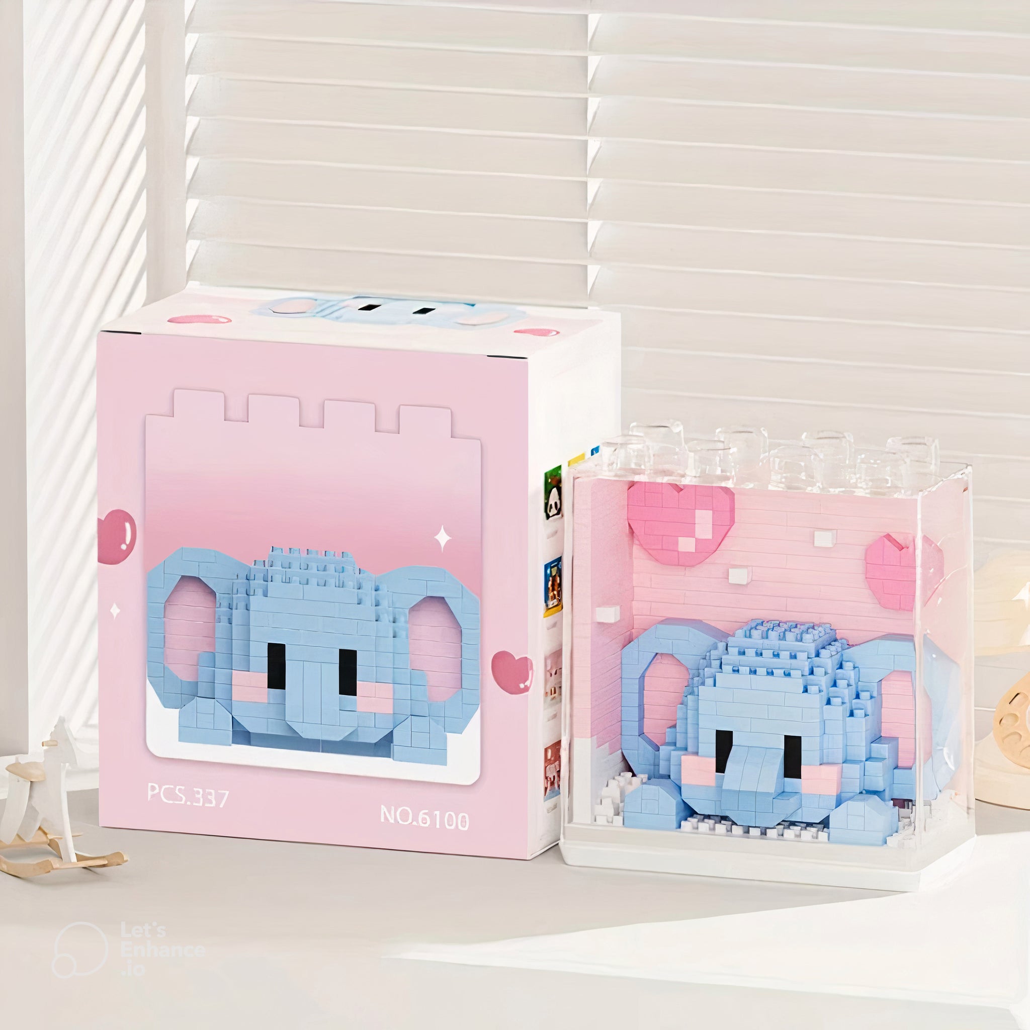 TINY ANIMALS IN TRANSPARENT BLOCKS | 337 pieces