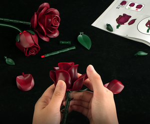 BOUQUET OF 12 BURGUNDY MATT ROSES | 496 pieces