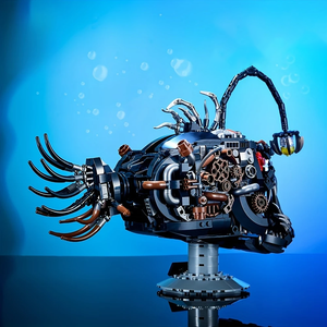ANGLERFISH WITH A GLOWING LIGHT | 1038 pieces