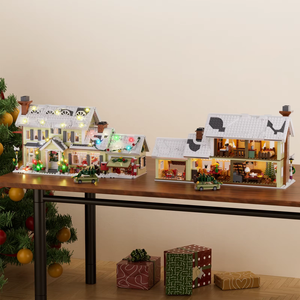 CHRISTMAS HOUSE WITH LIGHTS | 1484 pieces