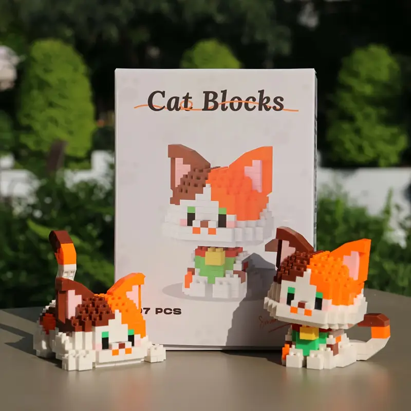 CHARMING MULTICOLORED KITTENS | 439 pieces