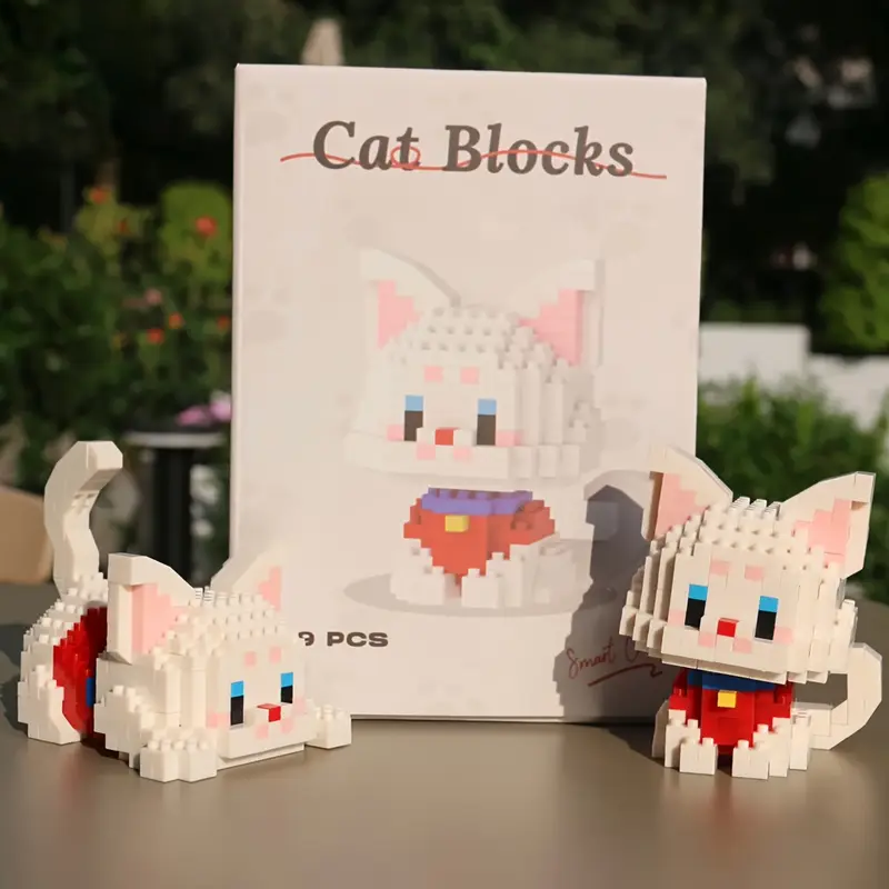 CHARMING MULTICOLORED KITTENS | 439 pieces
