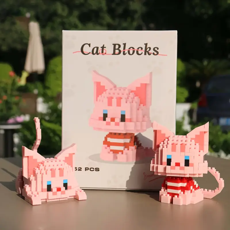 CHARMING MULTICOLORED KITTENS | 439 pieces