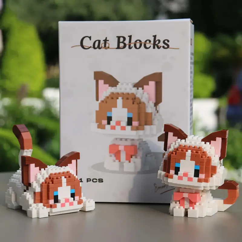 CHARMING MULTICOLORED KITTENS | 439 pieces