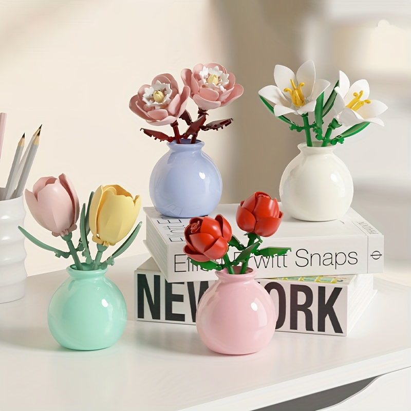 FLOWERS IN VASES | 60 pieces